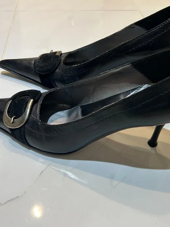 Black leather shoes - Picture 2 of 5